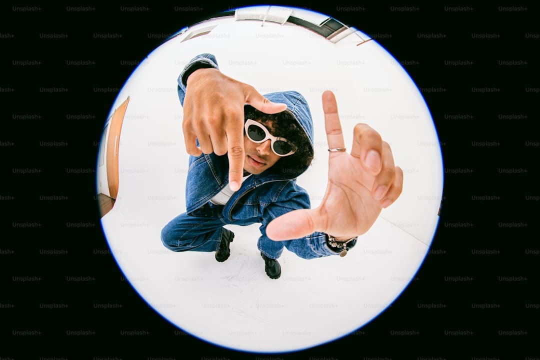 电影《蛟龙举动（特别版）》叙事视听皆晋级！ 130分钟重塑深海战场 8月30日淬炼归来 大荧幕看中国人自己的潜艇电影